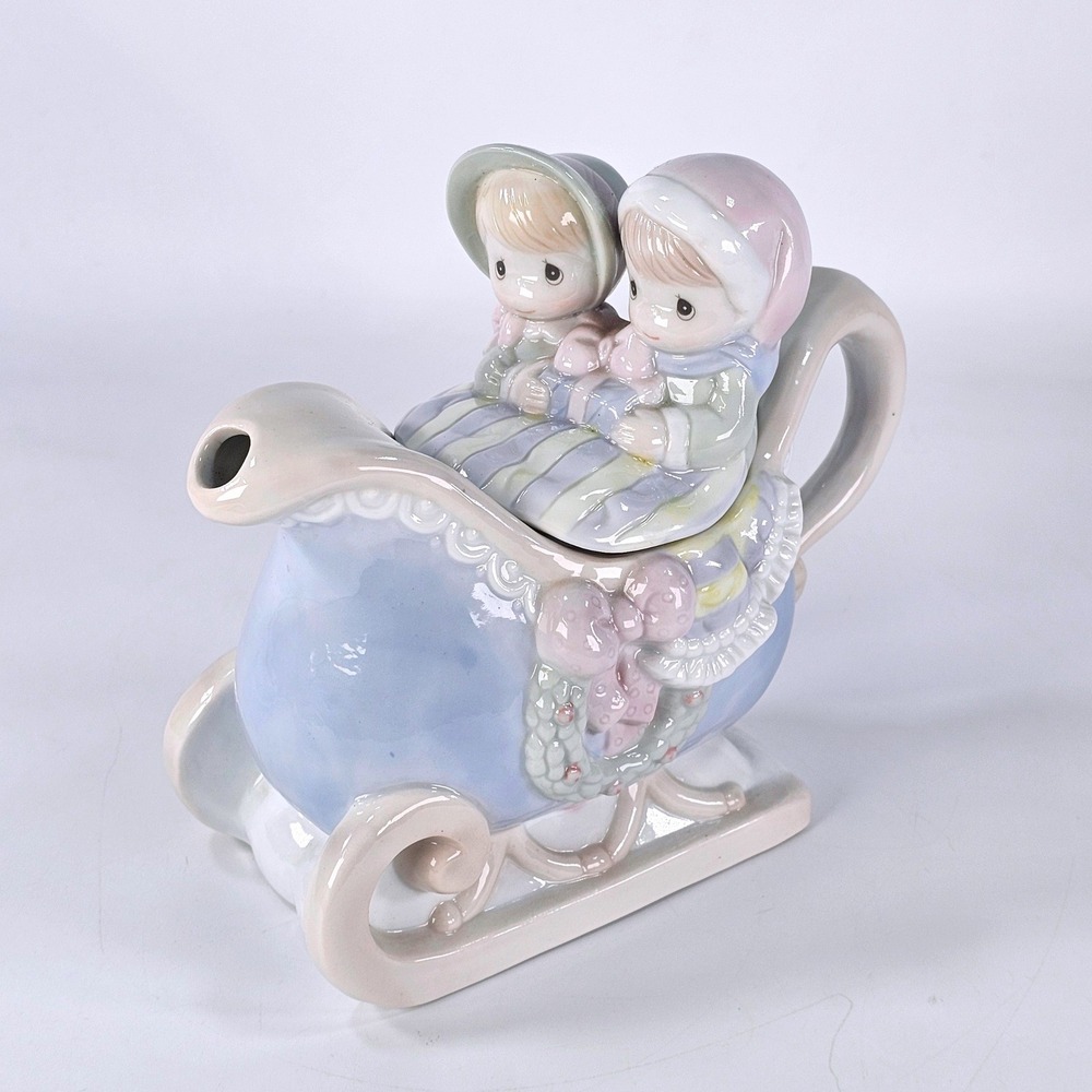 Precious Moments Winter Sleigh Teapot Porcelain Holiday Decor 1993